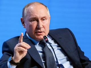 Путин поручил "Газпрому" наполнить хранилища газа в Европе