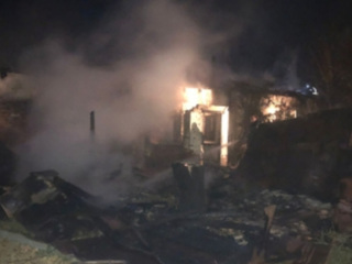 Трое малолетних детей погибли при пожаре, оставшись дома без присмотра
