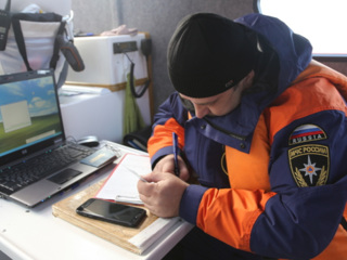 В Красноярском крае спасатели ищут пропавших промысловиков