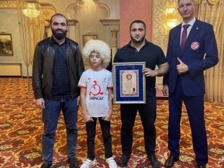 11-летний мальчик из Ингушетии установил мировой рекорд по удержанию планки