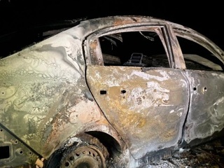 В лесу под Калугой в сгоревшем автомобиле обнаружен труп мужчины