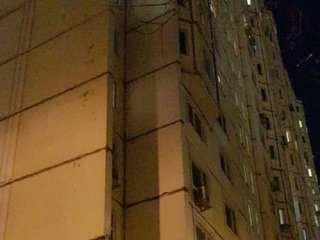 В Москве рабочий сорвался с 12 этажа и погиб