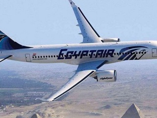 В салоне летевшего в Москву самолета EgyptAir нашли записку с угрозой теракта