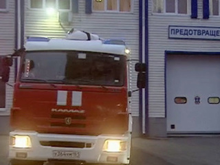 В Ростове из-за пожара в многоквартирном доме эвакуировали жильцов
