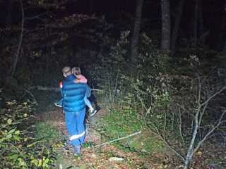 В горах Сочи мужчина заблудился с 4-летним ребенком