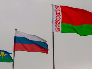 Белоруссия намерена перенаправить 20 млн тонн грузов на порты Петербурга