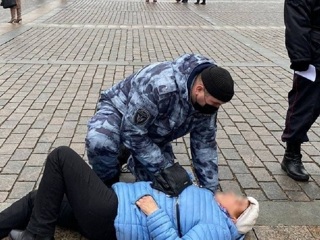 Наезд электросамоката на пенсионерку в Москве проверят прокуроры