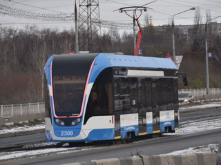 Ульяновским школьникам приостановили бесплатный проезд в трамваях