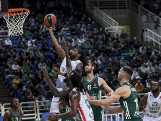 Баскетбол. УНИКС переиграл "Панатинаикос" в Евролиге