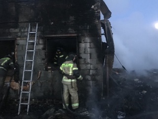 Под Челябинском в пожаре погибли мать и двое детей