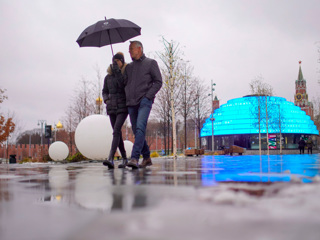 Экстренное предупреждение: в Москве гололедица, мокрый снег и сильный ветер