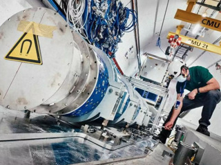 Попали на фото: нейтрино впервые обнаружены на Большом адронном коллайдере