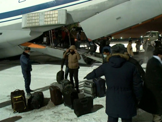 В Подмосковье приземлился третий самолет из Кабула с россиянами