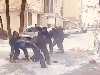 Стали известны подробности массовой драки работников ЖКХ в Москве