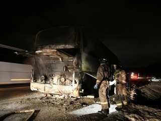 На Урале загорелся пассажирский автобус