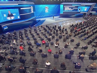 Единороссы переизбрали председателей партии и высшего совета