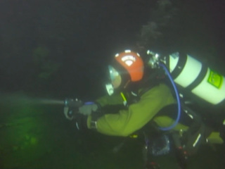 На Байкале дайверы сняли на видео подводное приключение