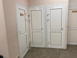 "Гендерно-нейтральный" туалет заметили в школе Новосибирска
