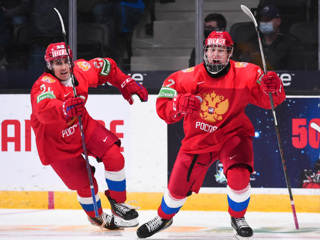 Хоккеисты российской "молодежки" вернулись с чемпионата мира