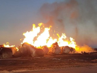 Десятки вагонов со спиртом загорелись после аварии в Техасе