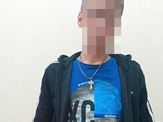 Вооруженный житель Башкирии удерживал в квартире женщину с ее сыном