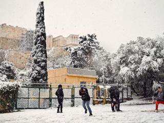 25 января в Греции объявили выходным днем из-за мощного снегопада