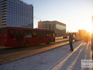 В Казани кондуктор высадил подростка из автобуса