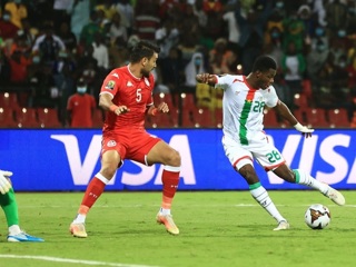В Кубке Африки вновь сыграли укороченный футбольный матч