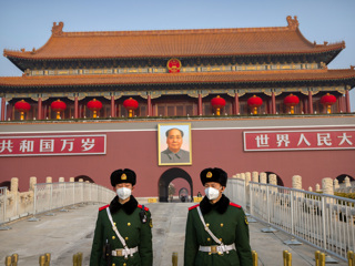 Поднять "Красное знамя": Китай представил конкурента Aurus
