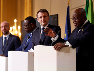 Французов попросили убраться из Мали