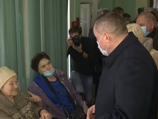 Глава Волгоградской области проверил размещение беженцев из Донбасса