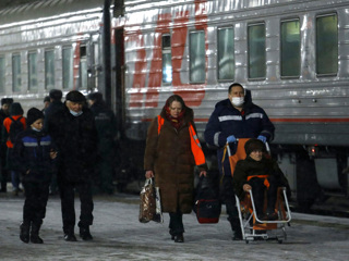 Погода добавила испытаний беженцам из ЛНР и ДНР