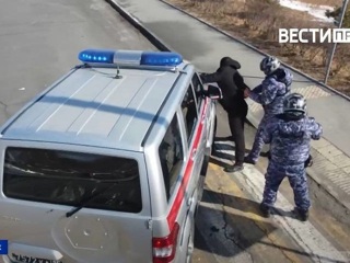 Во Владивостоке росгвардейцы успокоили пьяного дебошира в автобусе