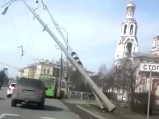 Обрыв провода: в Казани приостановлено движение троллейбусов