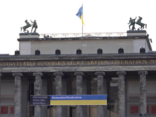 Смерть русским: украинизация Европы бросается в глаза