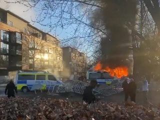 Швецию захлестнули антиисламские протесты