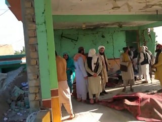 Десятки прихожан погибли при взрыве в мечети на севере Афганистана