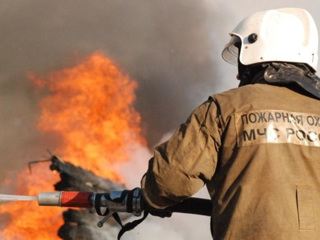 Пожар на строительной площадке произошел в центре Перми