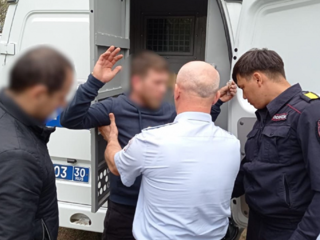 Хулиганы, избившие участников субботника в Астрахани, задержаны