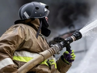 В Пензенской области загорелось здание птичника