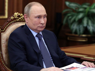 Одной Википедией невозможно пользоваться, подчеркнул Путин
