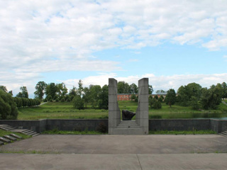 В Эстонии осквернен еще один памятник советским воинам
