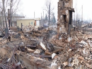 Под Новосибирском пожар уничтожил дома 15 семей