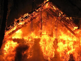 Жительница ЕАО случайно сожгла сарай соседа