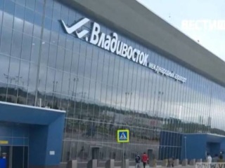 Нетрезвые пассажиры разгромили пункт досмотра в аэропорту Владивостока