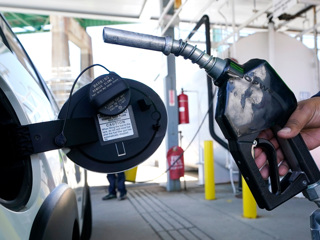 В Венгрии возник ажиотажный спрос на топливо после cap price