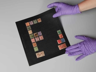 Меркьюри и марки: в Лондоне представят коллекцию почтовых марок лидера Queen