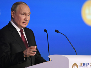 Куда пойдет страна: речь Путина и споры в кулуарах
