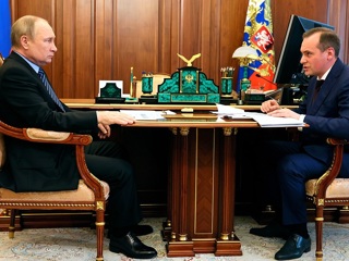 Кредиты, инвестиции, дороги: Путин встретился со Здуновым
