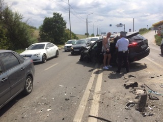 Водитель погиб в ДТП с участием четырех авто в Волгограде